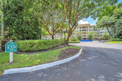 Copropriété à louer à Pompano Beach, Floride: 3 chambres, 130.99 m2 № 1310379 - photo 28