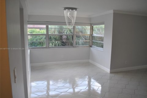 Copropriété à vendre à Miami, Floride: 2 chambres, 103.68 m2 № 1404115 - photo 3