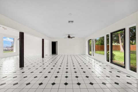 Villa ou maison à vendre à Punta Gorda, Floride: 3 chambres, 269.42 m2 № 1286324 - photo 20