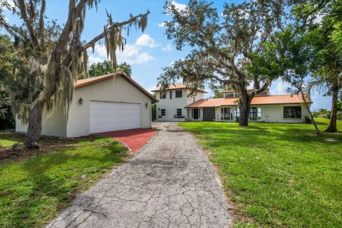 House in Punta Gorda, Florida 3 bedrooms, 269.42 sq.m. № 1286324 - photo 4