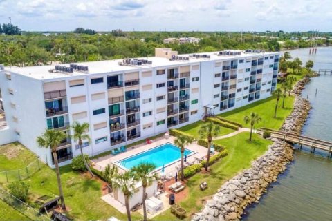 Copropriété à vendre à Palm Bay, Floride: 2 chambres, 106.47 m2 № 1102332 - photo 9