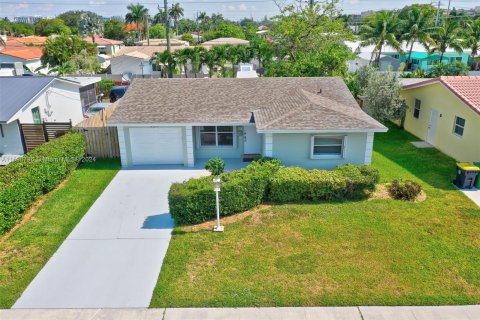 Casa en venta en Dania Beach, Florida, 2 dormitorios, 102.94 m2 № 1207063 - foto 19
