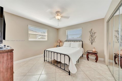 Villa ou maison à vendre à Dania Beach, Floride: 2 chambres, 102.94 m2 № 1207063 - photo 12