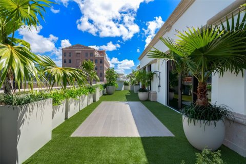 Condominio en venta en Coral Gables, Florida, 4 dormitorios, 461.72 m2 № 1207102 - foto 22