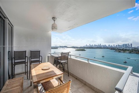 Condo in Miami Beach, Florida, 1 bedroom  № 1316583 - photo 9