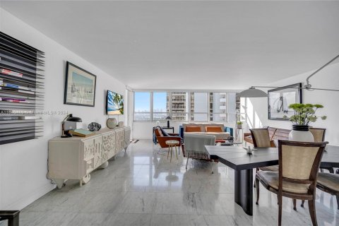 Condominio en venta en Miami Beach, Florida, 1 dormitorio, 95.41 m2 № 1316583 - foto 8