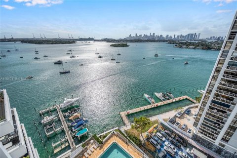 Condo in Miami Beach, Florida, 1 bedroom  № 1316583 - photo 10