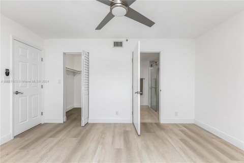 Copropriété à vendre à Deerfield Beach, Floride: 2 chambres, 99.41 m2 № 1292439 - photo 2