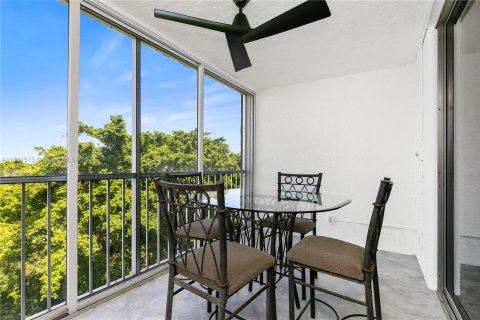 Copropriété à vendre à Deerfield Beach, Floride: 2 chambres, 99.41 m2 № 1292439 - photo 22