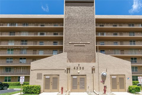 Copropriété à vendre à Deerfield Beach, Floride: 2 chambres, 99.41 m2 № 1292439 - photo 27