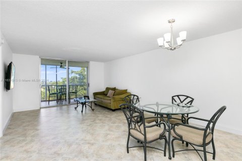 Copropriété à vendre à Deerfield Beach, Floride: 2 chambres, 99.41 m2 № 1292439 - photo 8