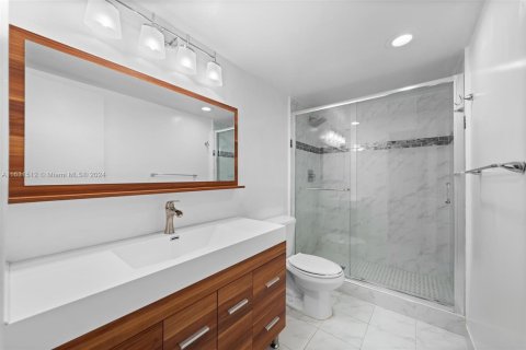 Copropriété à vendre à Sunny Isles Beach, Floride: 2 chambres, 141.68 m2 № 1292438 - photo 13