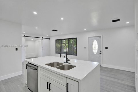 Casa en venta en Fort Lauderdale, Florida, 3 dormitorios, 108.51 m2 № 1292441 - foto 5