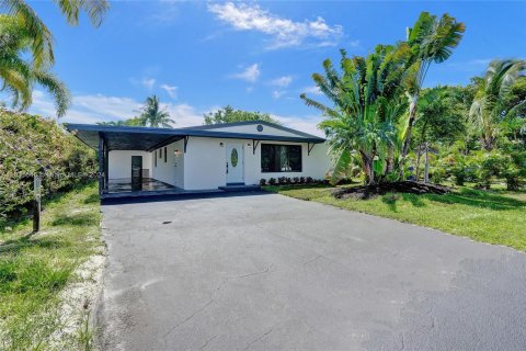 House in Fort Lauderdale, Florida 3 bedrooms, 108.51 sq.m. № 1292441 - photo 1