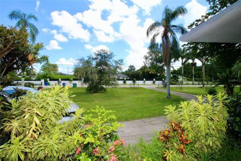 Villa ou maison à vendre à Southwest Ranches, Floride: 3 chambres, 384.99 m2 № 1285960 - photo 12