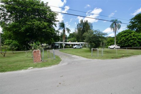 Villa ou maison à vendre à Southwest Ranches, Floride: 3 chambres, 384.99 m2 № 1285960 - photo 6