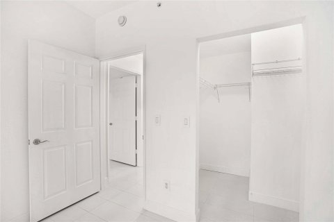 Condo in Boca Raton, Florida, 2 bedrooms  № 945283 - photo 15