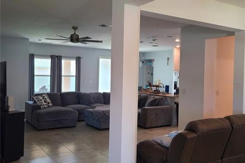 Casa en venta en Palm Coast, Florida, 4 dormitorios, 226.22 m2 № 608397 - foto 4