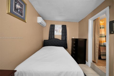 Commercial property in Miami Gardens, Florida 1 bedroom, 21.37 sq.m. № 1393627 - photo 4