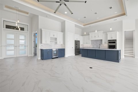 Villa ou maison à vendre à Cape Coral, Floride: 4 chambres, 317.91 m2 № 1393628 - photo 9