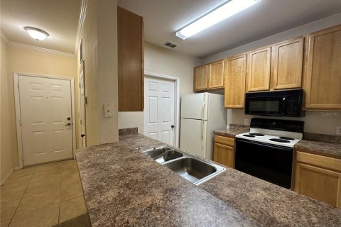 Condo in Tampa, Florida, 2 bedrooms  № 1392088 - photo 16