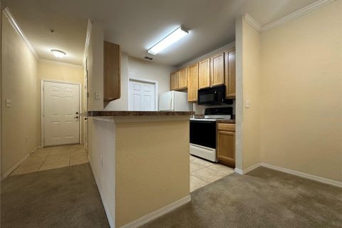 Condo in Tampa, Florida, 2 bedrooms  № 1392088 - photo 12