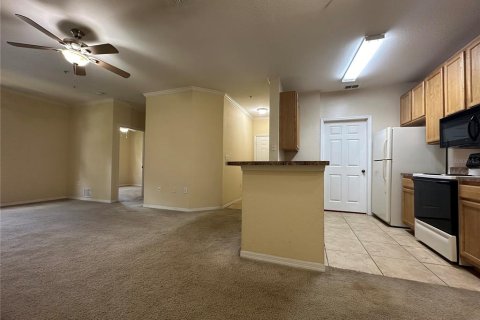 Condo in Tampa, Florida, 2 bedrooms  № 1392088 - photo 11