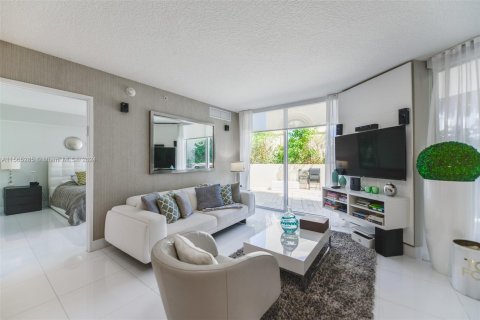 Condo in Sunny Isles Beach, Florida, 4 bedrooms  № 1101277 - photo 4