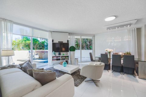 Condo in Sunny Isles Beach, Florida, 4 bedrooms  № 1101277 - photo 5