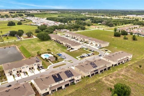 Touwnhouse à vendre à Davenport, Floride: 3 chambres, 155.33 m2 № 1256142 - photo 11