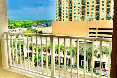 Condo in Miami, Florida, 1 bedroom  № 843753 - photo 8