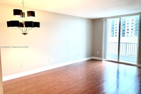 Condominio en venta en Miami, Florida, 1 dormitorio, 65.31 m2 № 843753 - foto 6