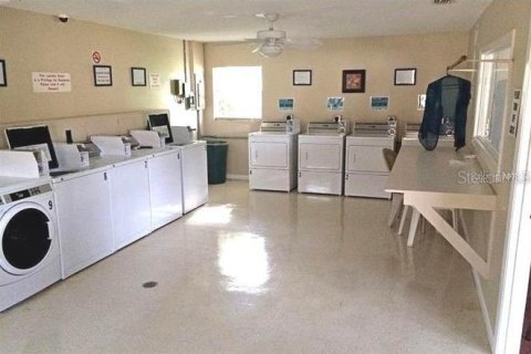 House in Port Charlotte, Florida 1 bedroom, 51.1 sq.m. № 1376581 - photo 14