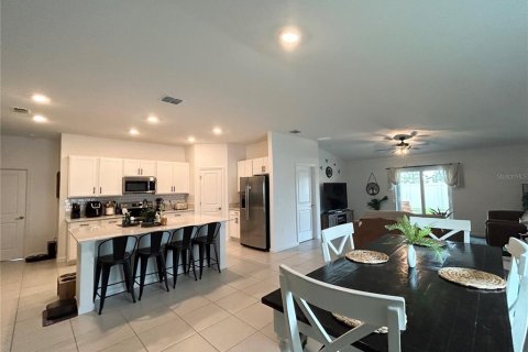 House in Palm Bay, Florida 4 bedrooms, 168.8 sq.m. № 1376551 - photo 4