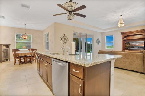 Casa en venta en Wesley Chapel, Florida, 4 dormitorios, 263.84 m2 № 1300771 - foto 3