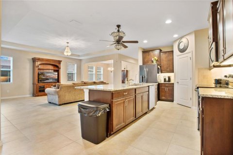 Casa en venta en Wesley Chapel, Florida, 4 dormitorios, 263.84 m2 № 1300771 - foto 10