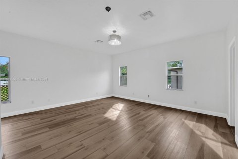 Casa en venta en Naples, Florida, 3 dormitorios, 207.82 m2 № 972280 - foto 12