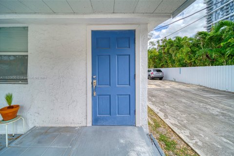 Propiedad comercial en venta en Miami, Florida, 133.41 m2 № 972187 - foto 27