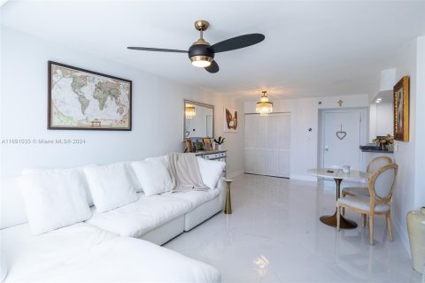 Condominio en venta en Miami, Florida, 1 dormitorio, 68.28 m2 № 1437099 - foto 5