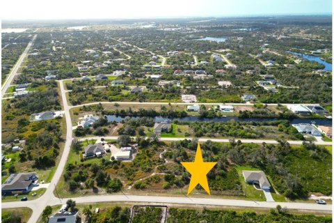 Terreno en venta en Port Charlotte, Florida № 941848 - foto 2