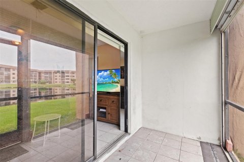 Condominio en venta en Sunrise, Florida, 2 dormitorios, 73.67 m2 № 1292345 - foto 9