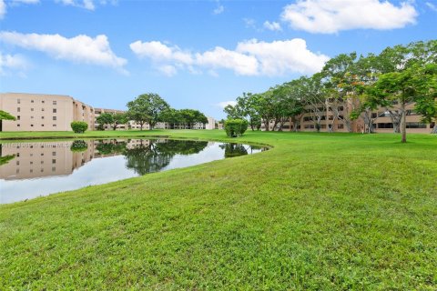 Condominio en venta en Sunrise, Florida, 2 dormitorios, 73.67 m2 № 1292345 - foto 21