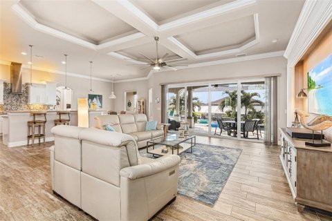 Casa en venta en Cape Coral, Florida, 3 dormitorios, 235.04 m2 № 817687 - foto 12
