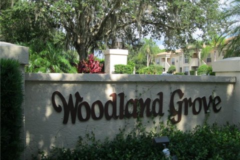 Condo in Sarasota, Florida, 2 bedrooms  № 212653 - photo 3