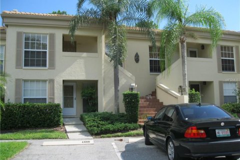 Condominio en alquiler en Sarasota, Florida, 2 dormitorios, 109.81 m2 № 212653 - foto 2