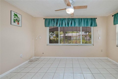 House in Port Charlotte, Florida 3 bedrooms, 135.27 sq.m. № 1163706 - photo 15