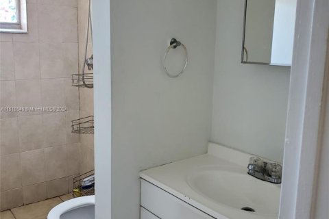 Copropriété à vendre à Hallandale Beach, Floride: 1 chambre, 61.13 m2 № 1239800 - photo 14