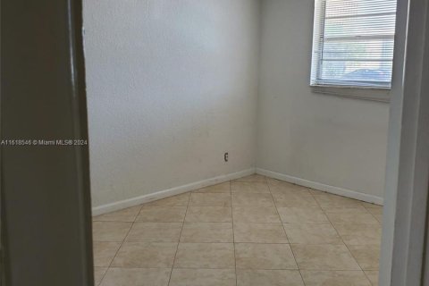 Copropriété à vendre à Hallandale Beach, Floride: 1 chambre, 61.13 m2 № 1239800 - photo 13