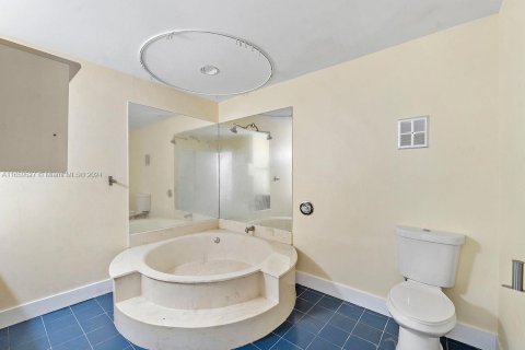 Copropriété à vendre à Miami, Floride: 2 chambres, 132.85 m2 № 1367292 - photo 19