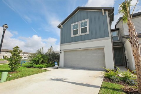 Townhouse in Wesley Chapel, Florida 3 bedrooms, 167.97 sq.m. № 1264473 - photo 3